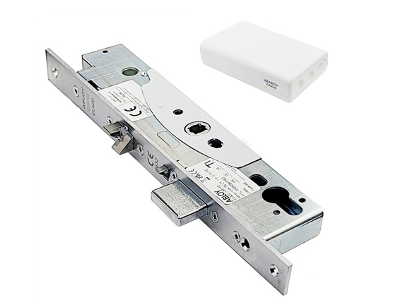 Super Bravar Zagreb, elektromotorna brava